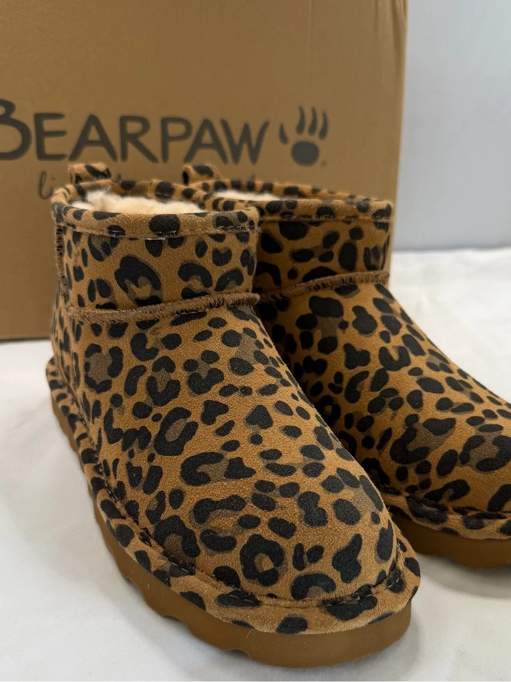 BEARPAW boots Leopard Print Shorty Mini Boots Size 6 NWT trend viral Y2K